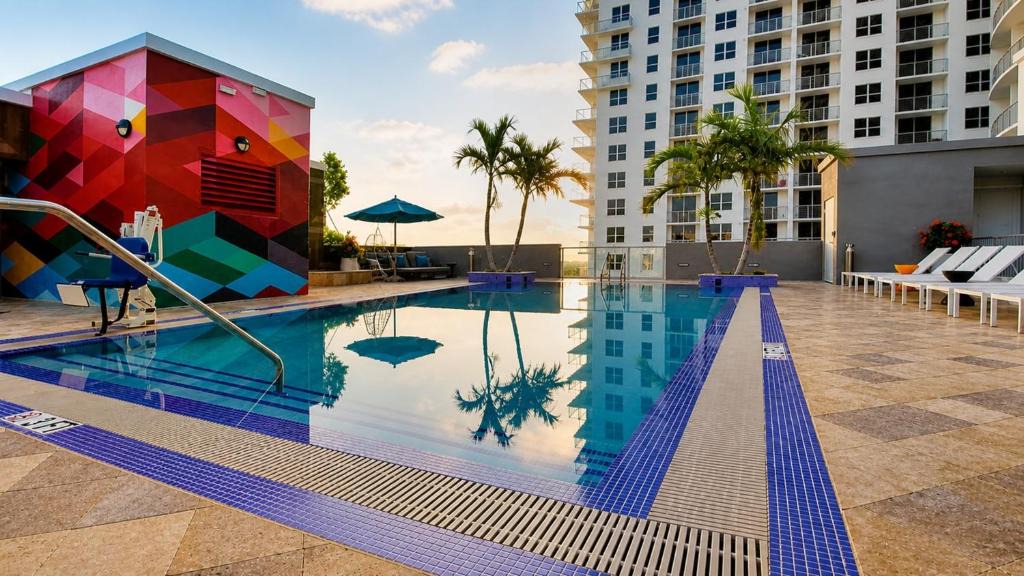 Downtown Hollywood Hotel | Circ Hotel
