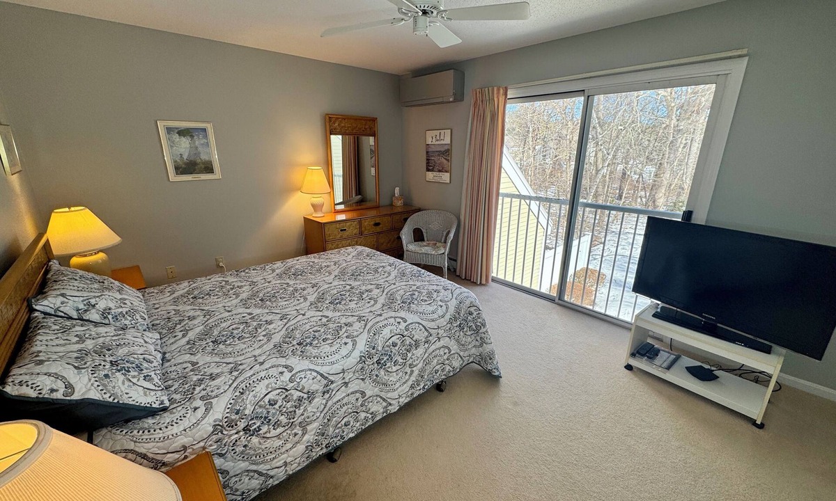 Brewster Condo | Classic Cape Cod townhouse in Brewster with patio, near Rail Trail and bay beaches.