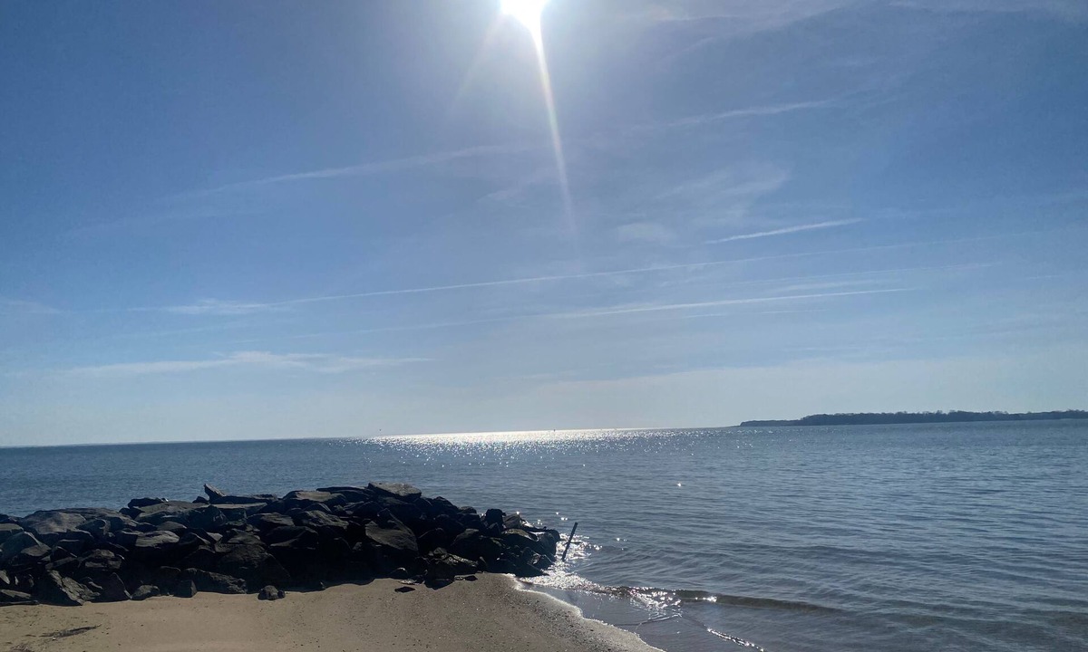 Chesapeake Ranch Estates-Drum Point House | Coastal Retreat Near Solomon’s Island, Water View & Semi-Private Beach, Sleeps 6