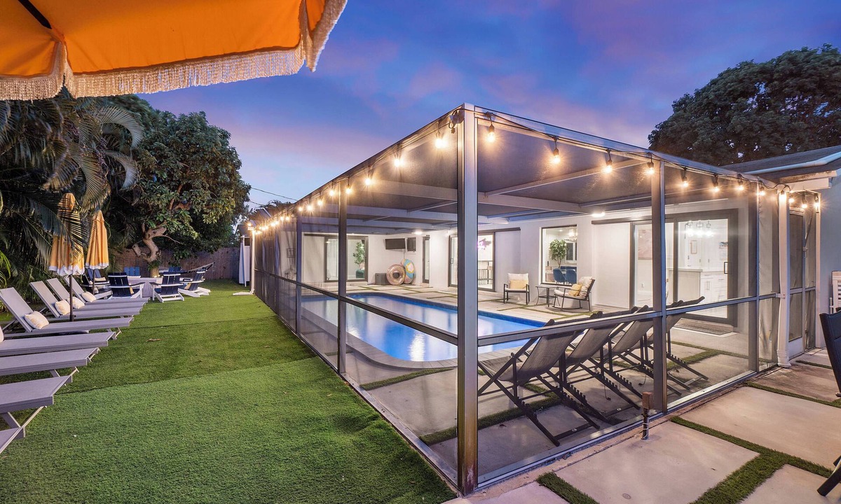 Coral Ridge Isles House | Coastal Retreat – Stylish 4 BDR w/Private Pool!