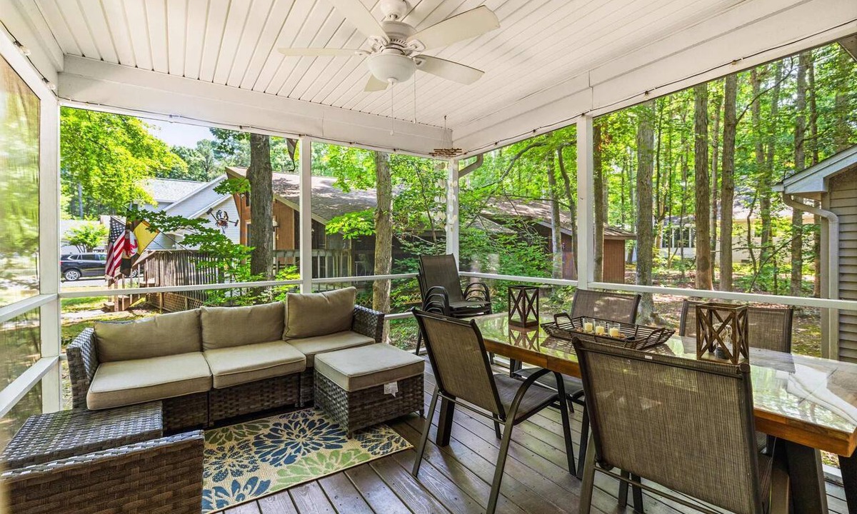 Ocean Pines House | Coastal Tides & Pines | Dog Friendly