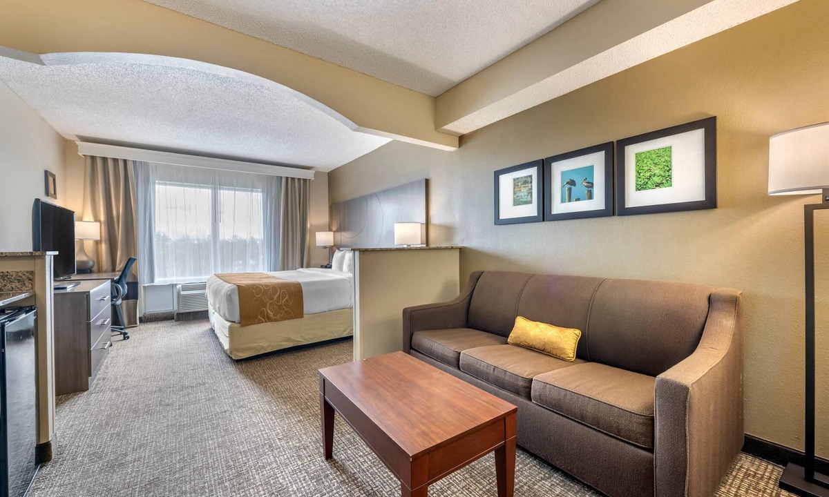 Tamarac Hotel | Comfort Suites Tamarac Sawgrass