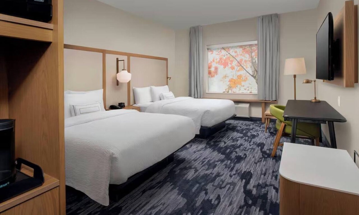 Doral Hotel | Comfortable Space w/2 Queens Perfect for Leisure | Free Hot Breakfast