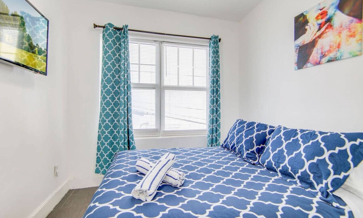 Flamingo/Lummus Condo | Comfy 1 B/R, Near Ocean Dr & Beach - South Beach