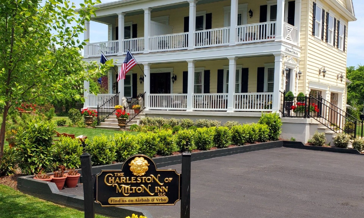 Milton House | Contessa Suite, No added fees or cleaning charges.