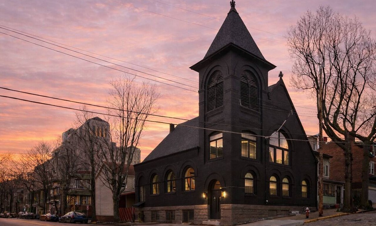 East Allegheny House | Converted Church Escape | Sleeps 16 | Views