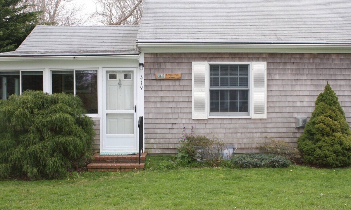 Brewster Cottage | Cottage near bay beach- 1 Bd/1Ba
