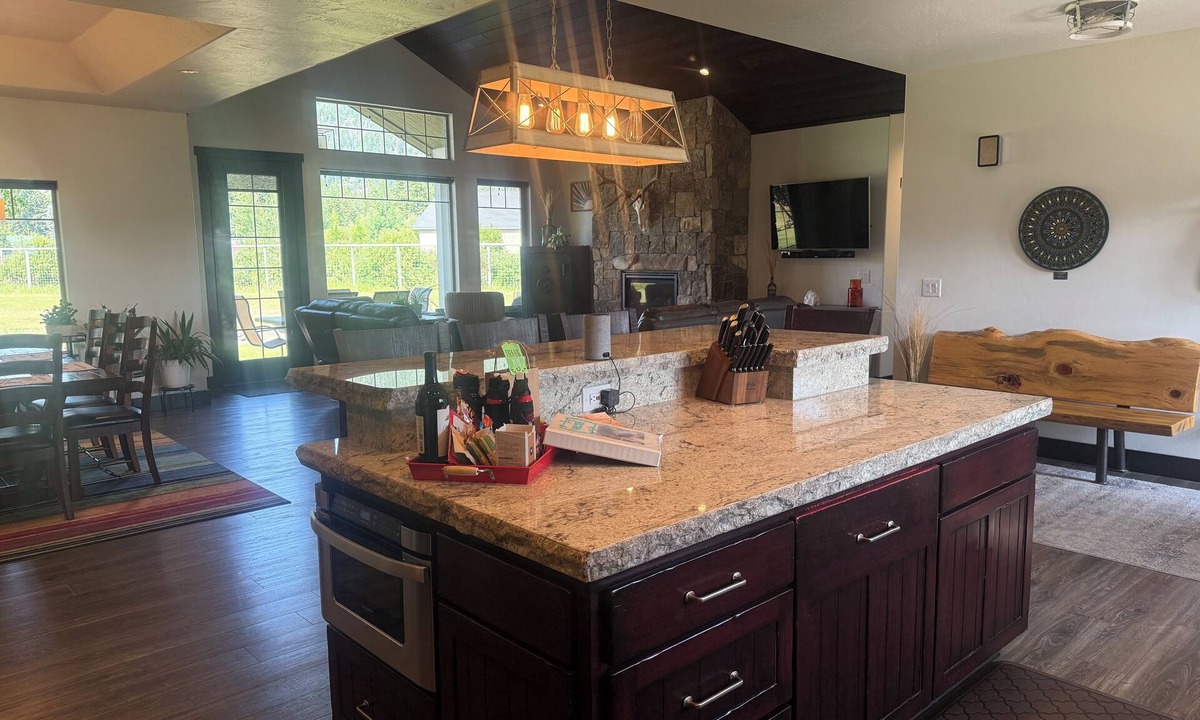 Columbia Falls House | Country setting close to Glacier National Park