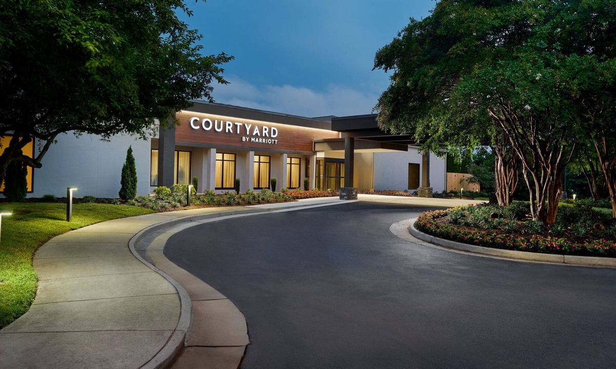 Rio Hotel | Courtyard by Marriott Charlottesville