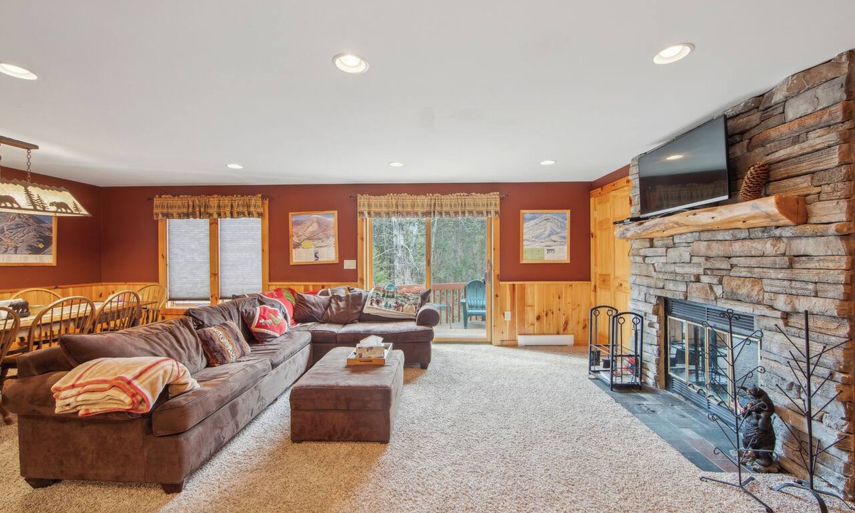 North Creek House | Covered Heated Pool + Rec Lounge | North Creek Stay | Lies by AvantStay