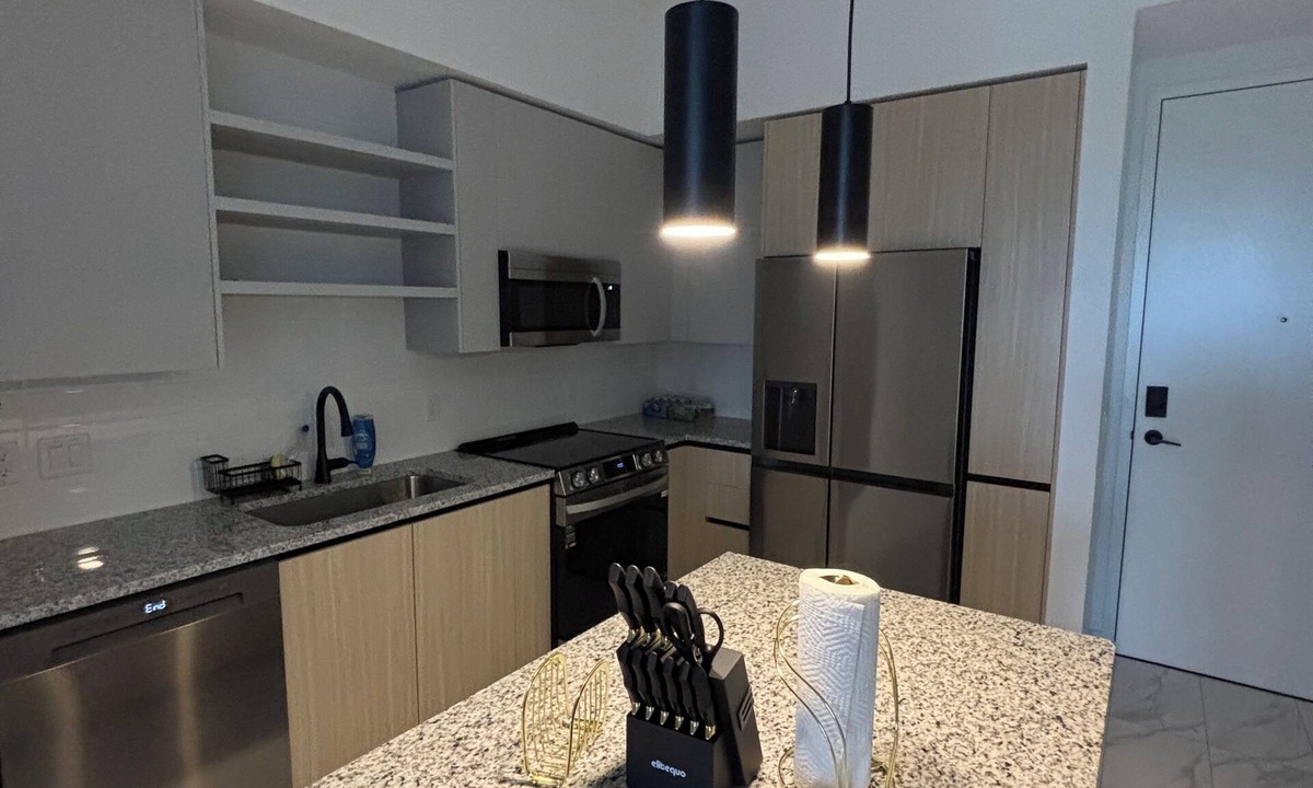 North Miami Beach Apartment | Cozy 1-bedroom apartment with AC in fabulous North Miami Beach