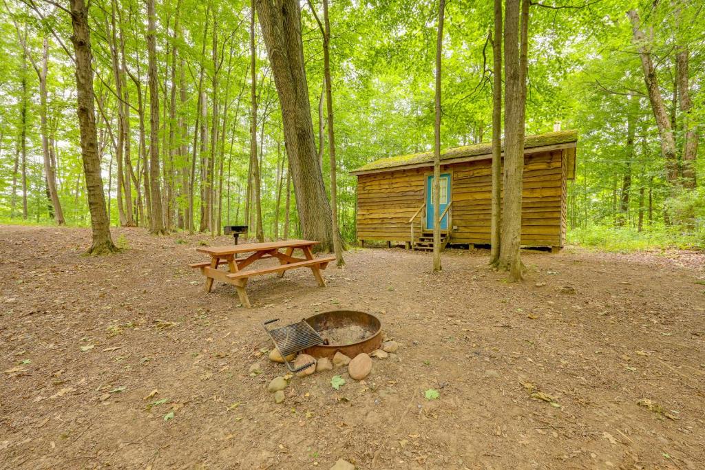 Bliss House | Cozy Cabin Retreat at Letchworth Valley Resort