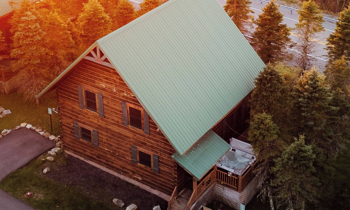 Edray Cabin | Cozy Cabin Retreat w/Private Hot Tub NEAR SLOPES