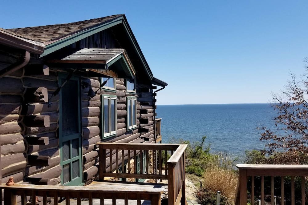 Port Republic Cabin | Cozy Cabin with Ocean Views near Chesapeake Beach, Maryland