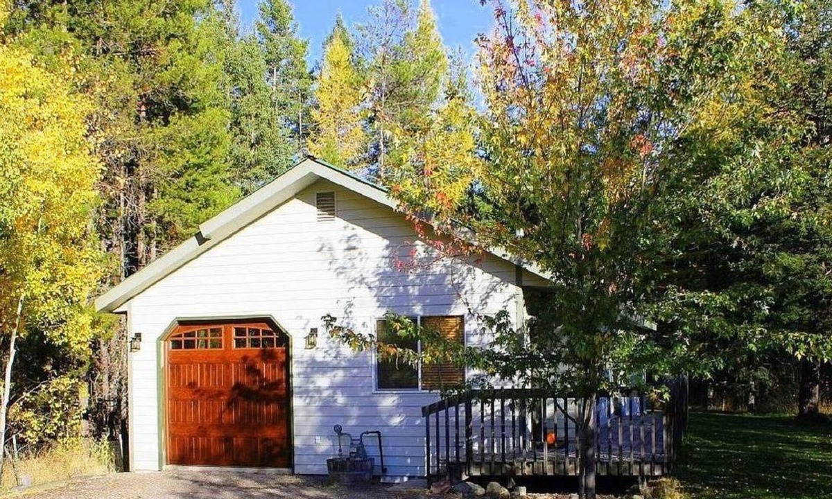 Whitefish House | Cozy home along the adventure corridor to Glacier National Park