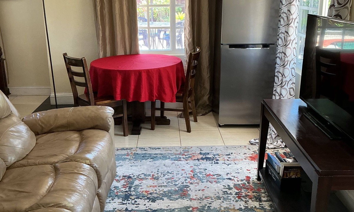 Miramar House | Cozy Miramar 1 Bedroom with POOL for vacation, travel nurse short, longterm rent