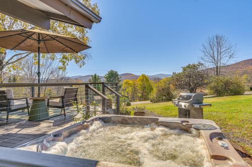 Windham House | Cozy Mtn-View Chalet < 2 Mi to Windham Slopes