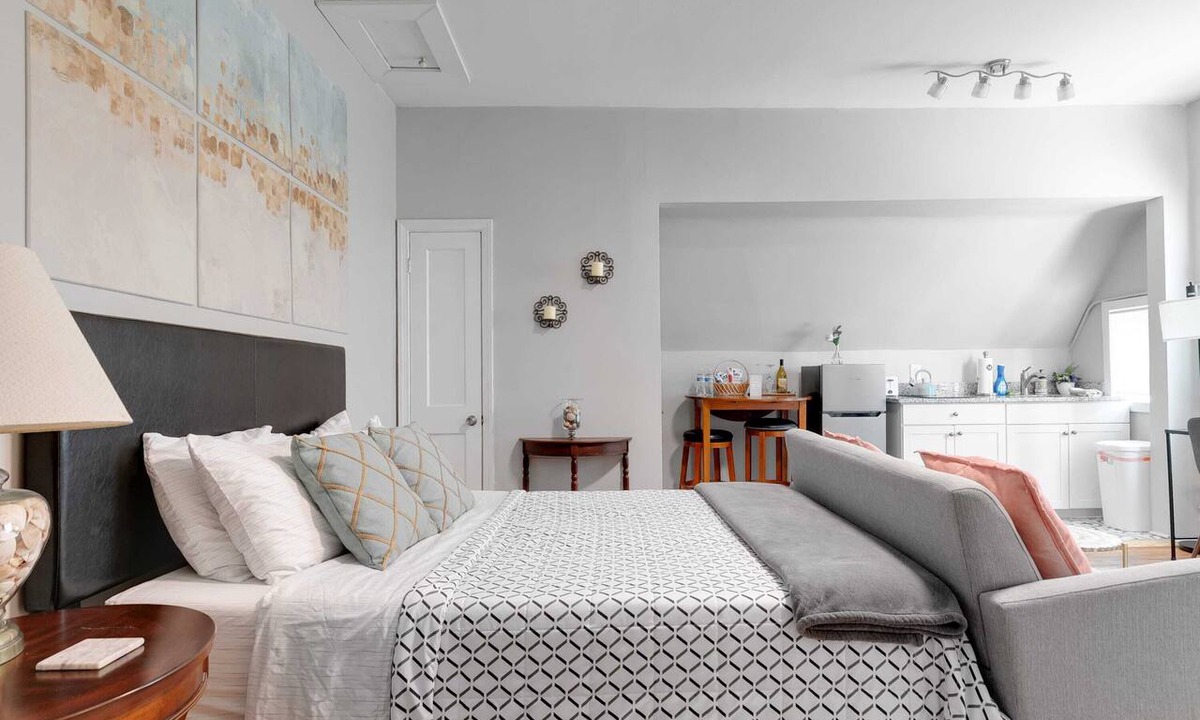 Fan District Apartment | Cozy Nest Studio/Free Parking/Central Location