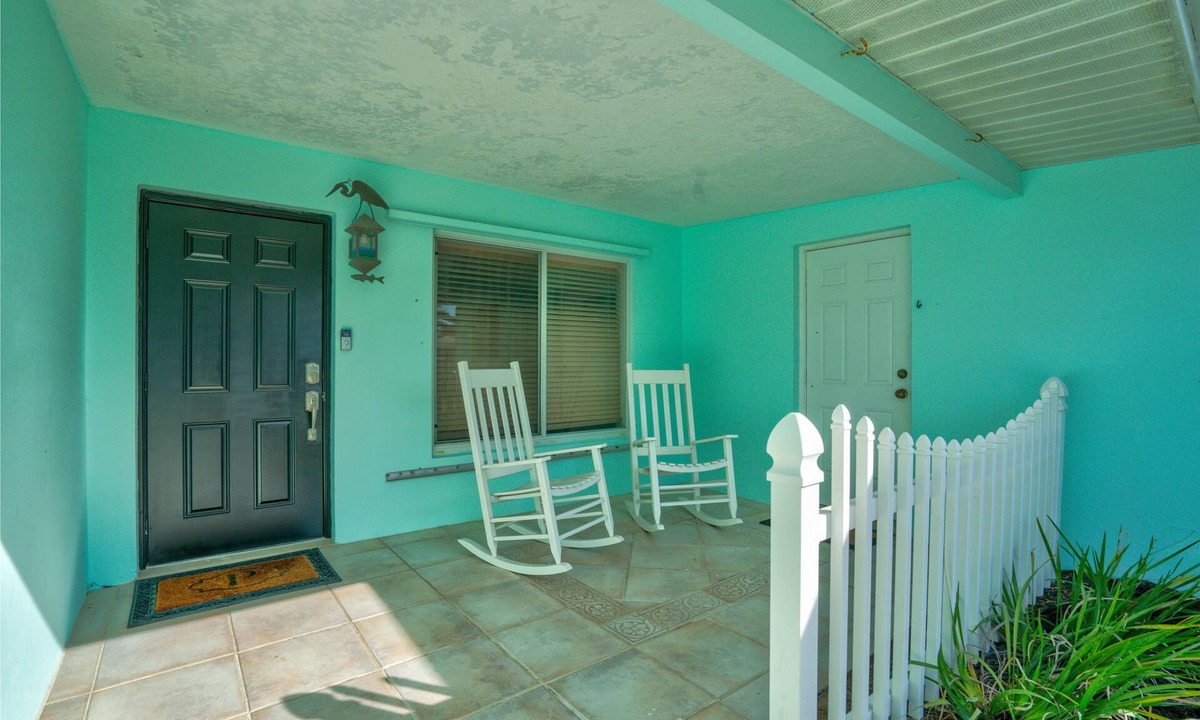 Cypress Point House | Cozy Paradise by the Ocean. Quick walk to the beach.