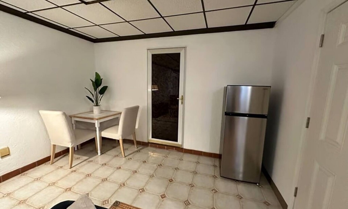 Wilmington Apartment | Cozy Quiet Apartments, Perfect for Travelling Pros
