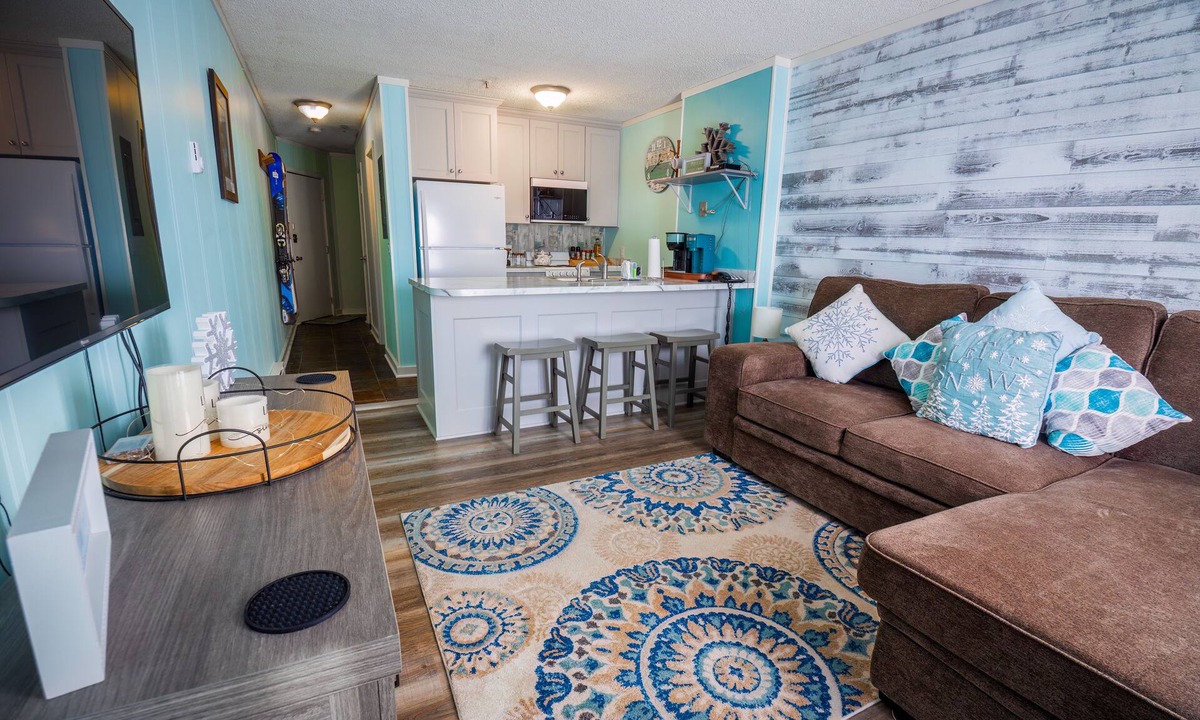 Edray Condo | Cozy Ski Condo in a Winter wonderland at Snowshoe, West Virginia