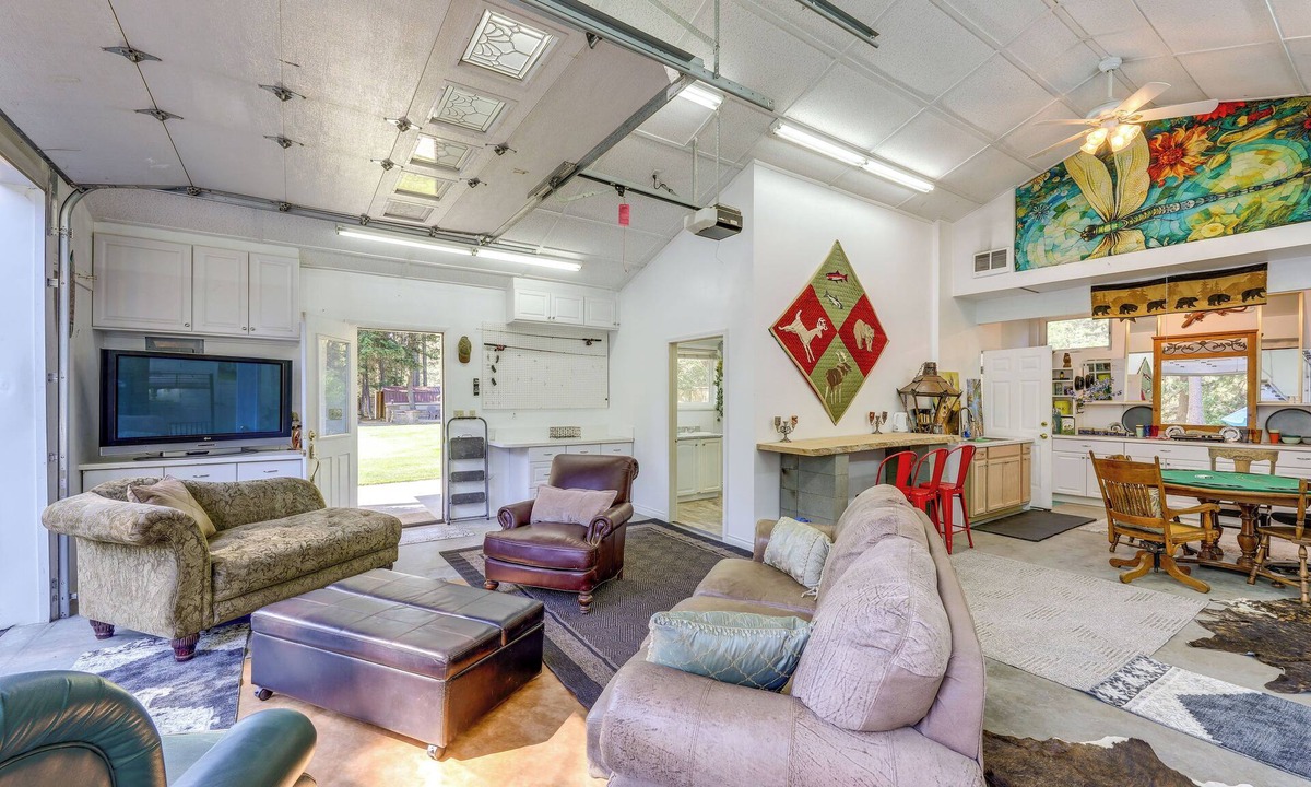 Libby Apartment | 'Crystal Lake Retreat' Studio w/Outdoor Space!