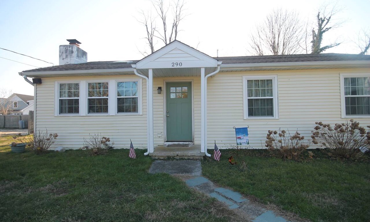 West Cape May Condo | Cute home, updated appliances, ceiling fans, and more!
