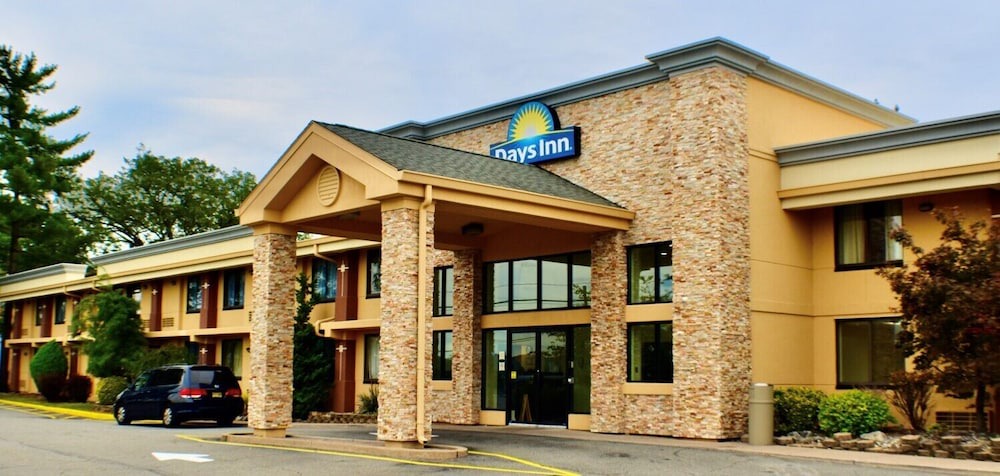 Wayne Hotel | Days Inn by Wyndham Wayne