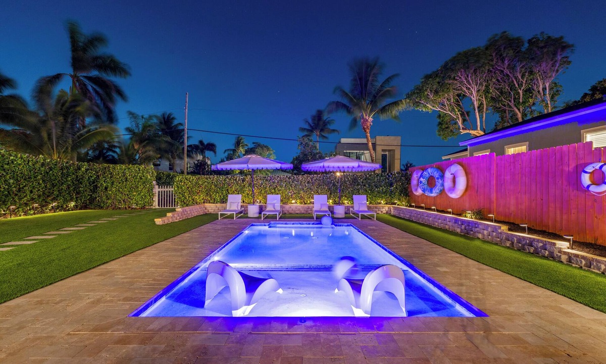 Delray Beach House | Delray Beach 3BR Pool Cottage Jul/Aug Deal