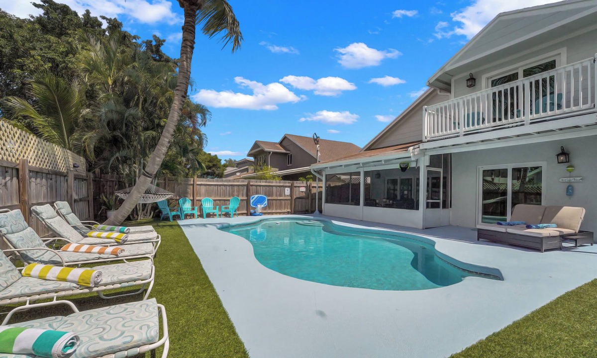 Delray Beach House | Delray Beach - Group Getaway · Private Complex Heated pool, 2 houses, sleeps 16