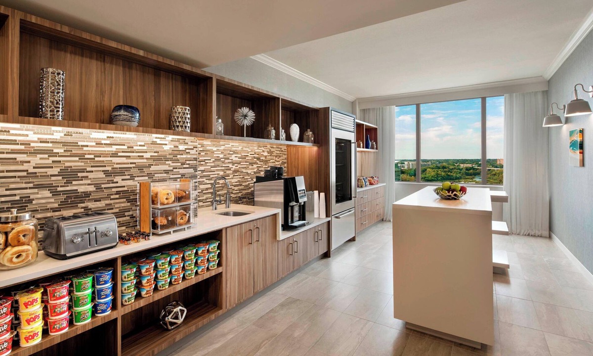 City Center Hotel | Delta Hotels by Marriott Richmond Downtown