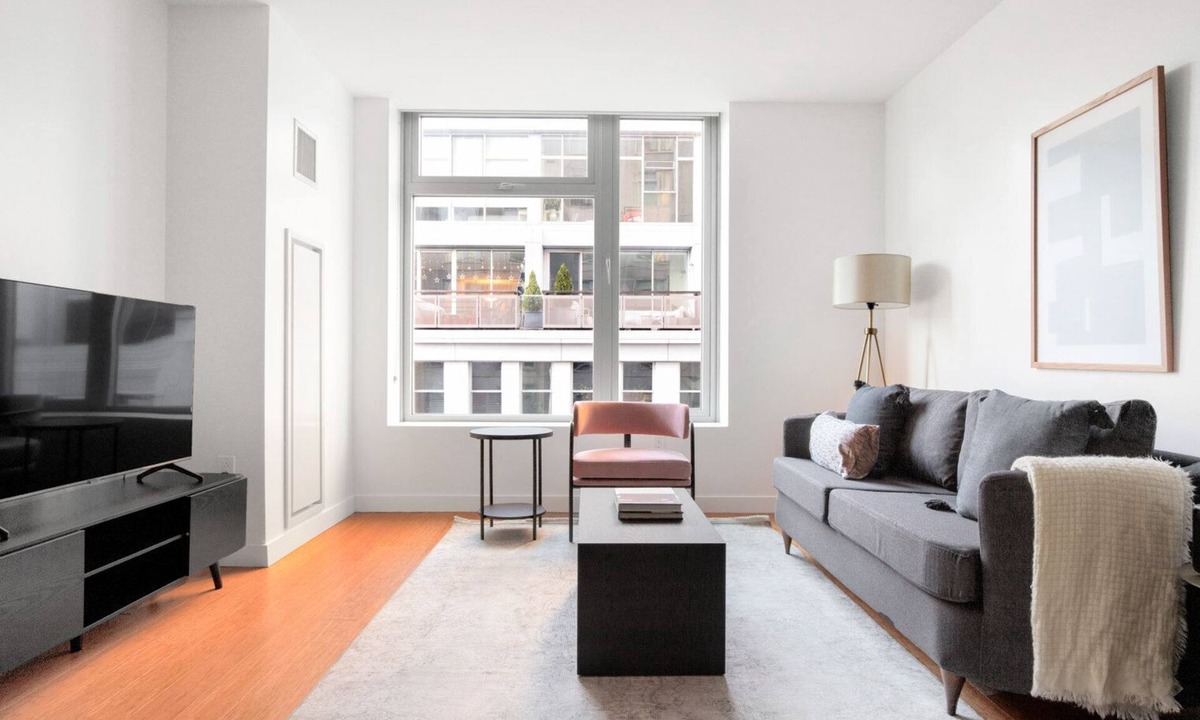 Chinatown Apartment | Deluxe Downtown 1BR w/Gym & W/D, near South Station, by Blueground