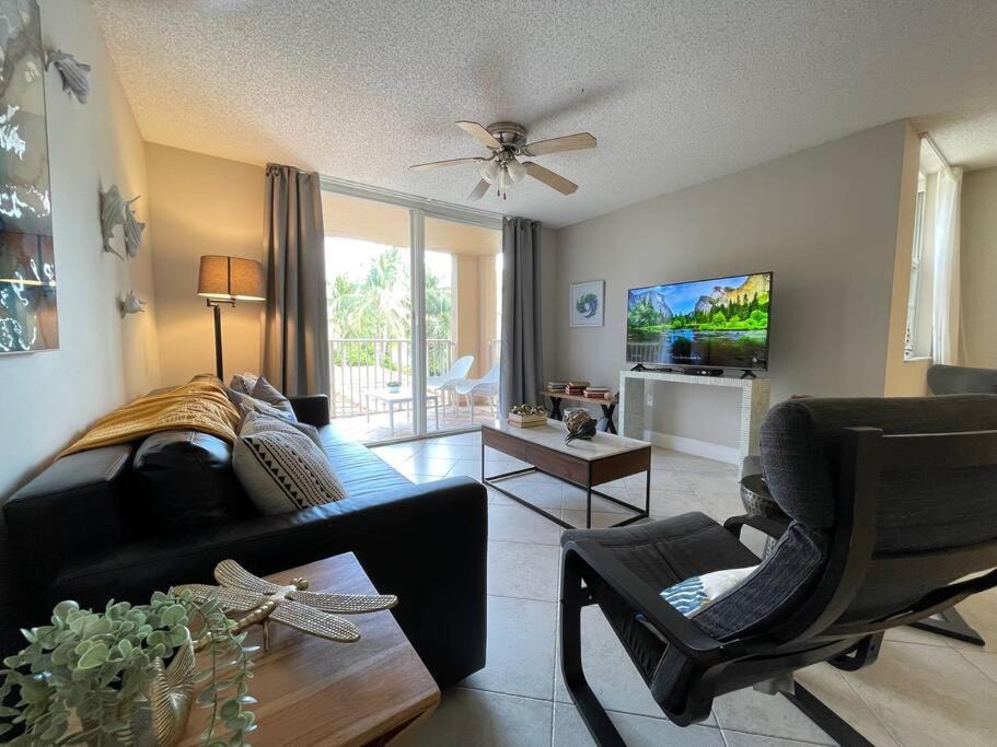 Aventura Apartment | Deluxe Yacht Club Condo Near the Beach
