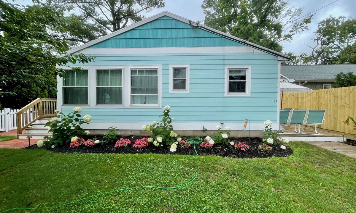 Rehoboth by the Sea House | DEWEY BEACH! NEW LISTING in "Rehoboth by the Sea," 5 min walk to beach 4BDR/3BA