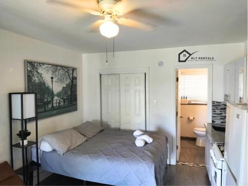 Parkside Apartment | Dewey Breeze Retreat F