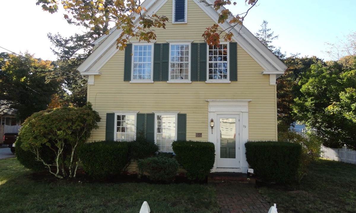 Bass River House | Discounted! Historic 5 BR home minutes from water, great for multi-family use