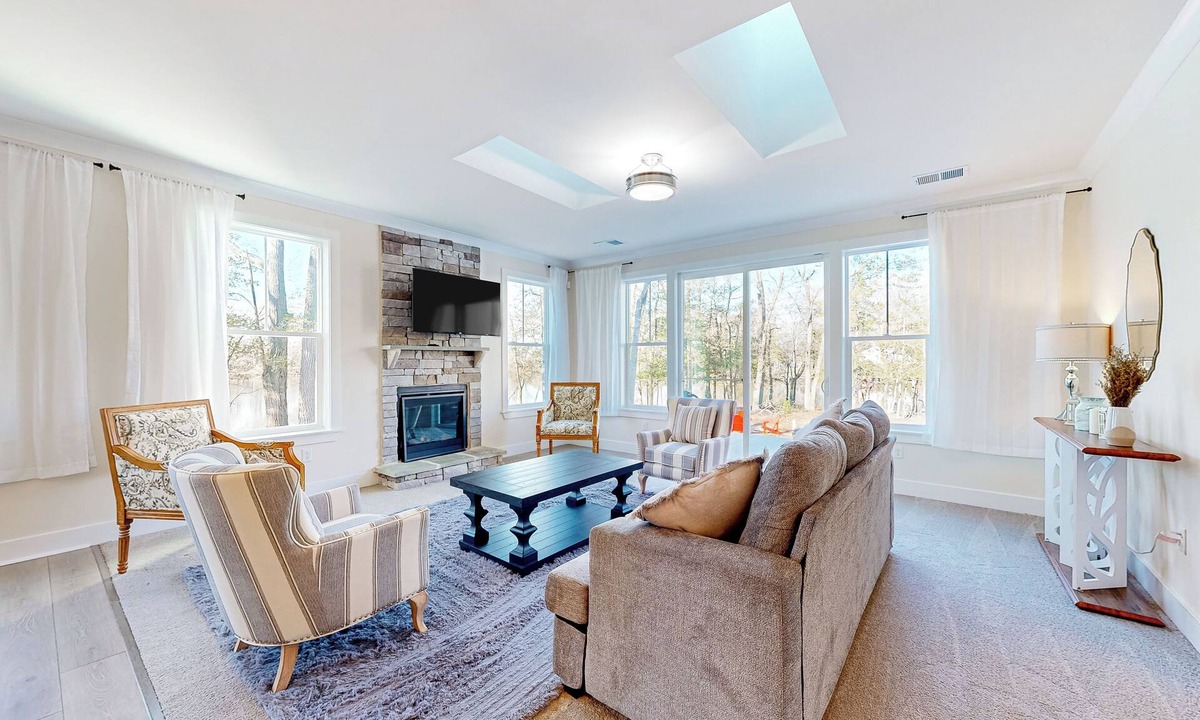 Seaford House | Dock, Game Room! Riverfront Retreat in Seaford
