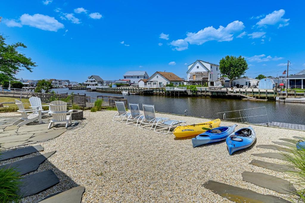Mystic Island House | Dockside Little Egg Harbor Getaway Near LBI!