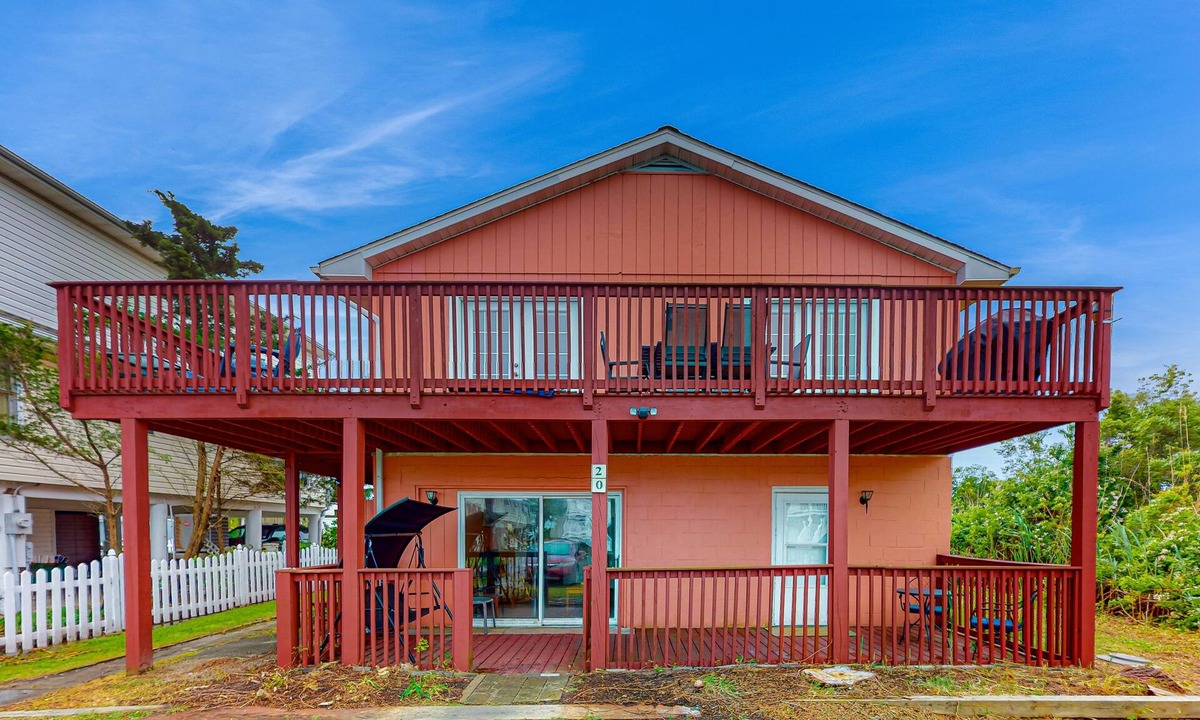 Fenwick Island House | Dog-friendly Fenwick Island home with beach access – walk to shops