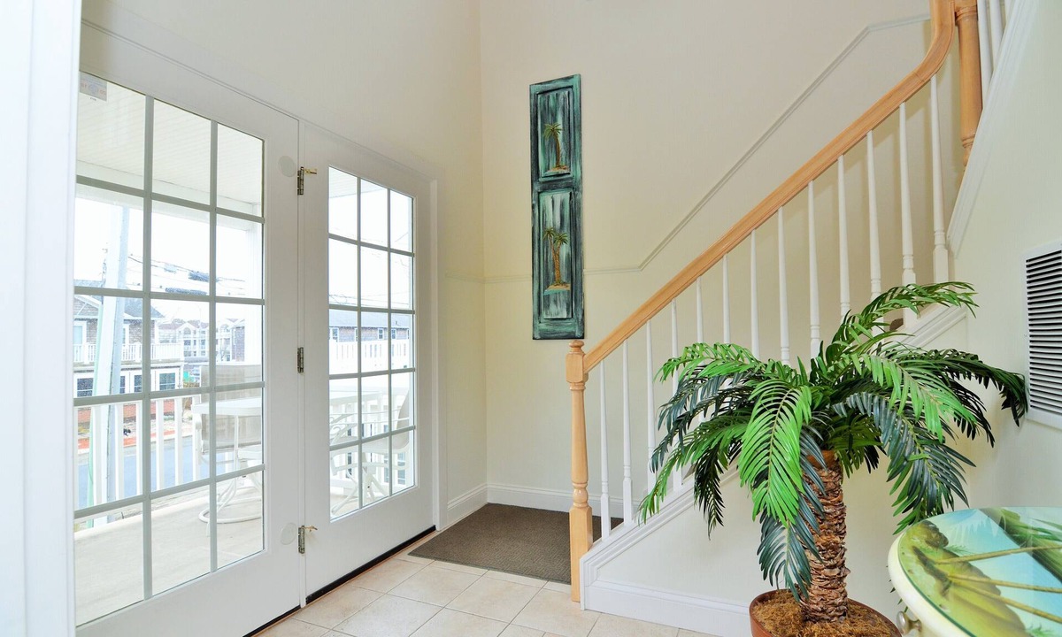 Rehoboth by the Sea House | DOG FRIENDLY, OCEAN BLOCK BEAUTY- SLEEPS 16 - 17B CLAYTON ST, DEWEY BEACH