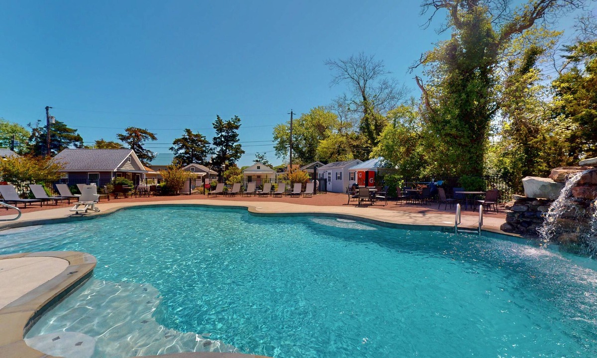 Lower Township Hotel | Double Queen Room for a Cozy Group Stay