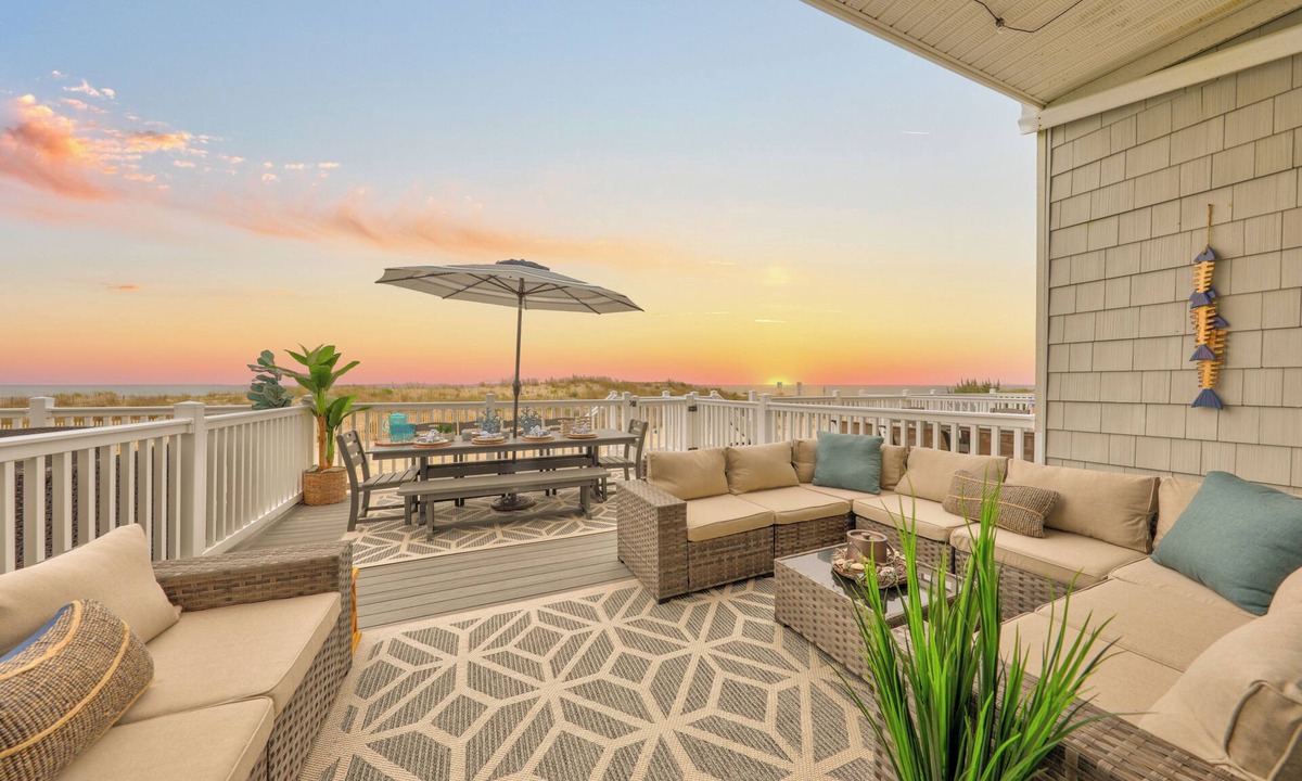 Midtown Ocean City House | DownByTheBay 4005 Spacious Direct Oceanfront 4BR 3.5BA Sleep16+ Game Room🏖️