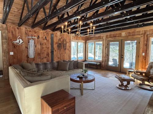 Stratton Mountain House | Downtime - Beautiful Mountainside Retreat off Stratton Mtn Rd