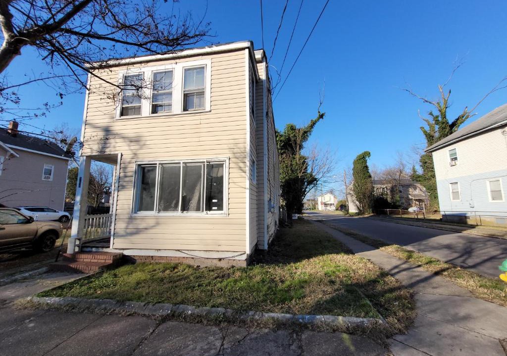 Olde Huntersville House | Downtown Norfolk private room D1