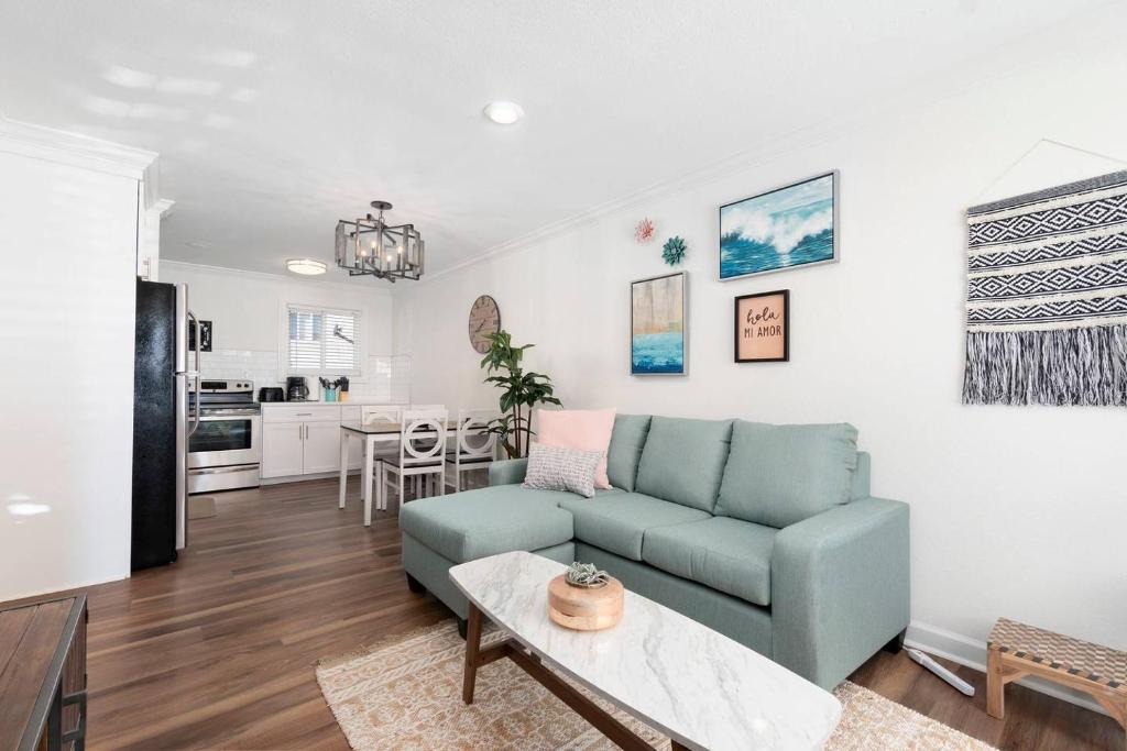 Willoughby Spit Apartment | Dune Cottage Tide Suite (2-Bd/2-Bth Beach Condo)