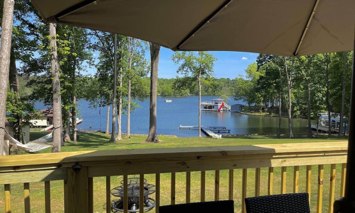 Bumpass Cottage | Eagle's Nest Cottage Fully Renovated 200' Waterfront, In Cove, Dock & More!