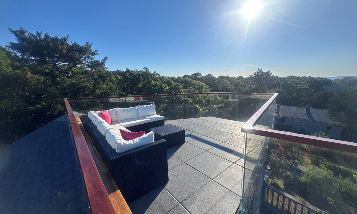 East Chop House | East Chop Escape - Water Views, Roof Deck & Minutes to Oak Bluffs