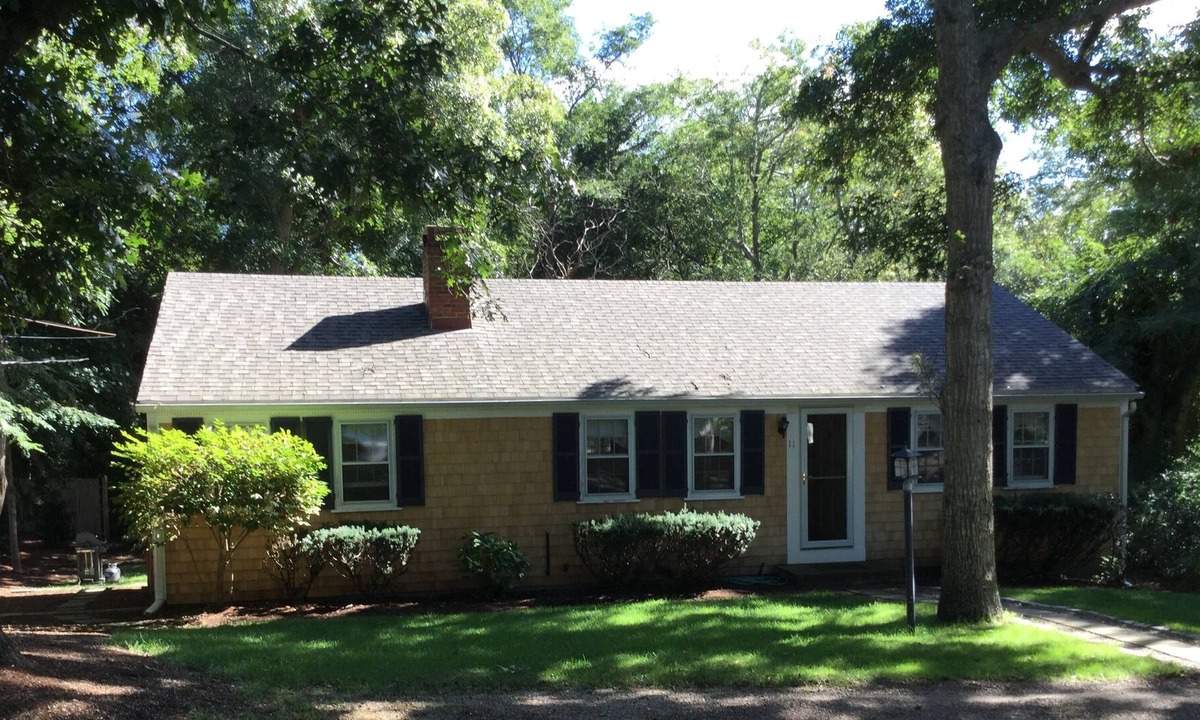 East Dennis House | East Dennis , Ma Vacation Home , cent a/c .Walking Distance to Cape Cod bay Beac