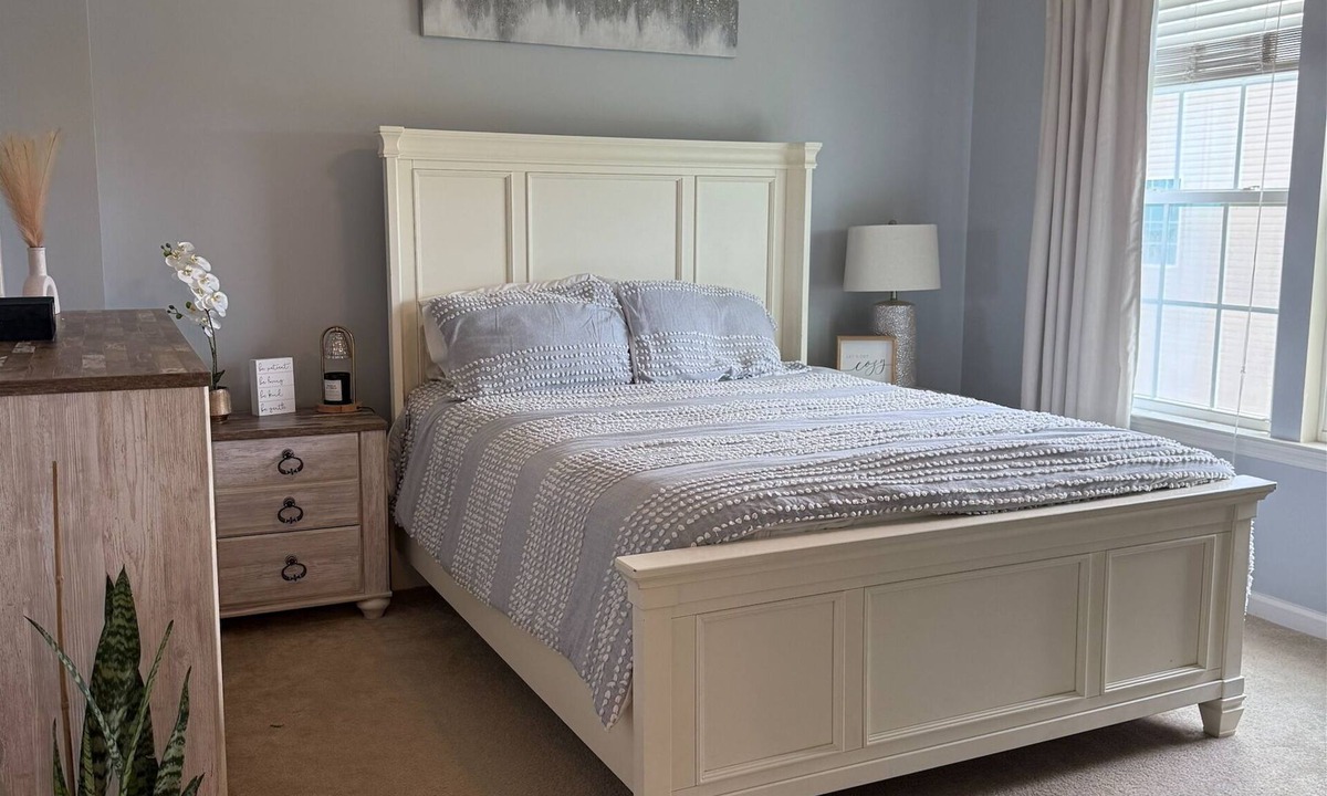 Easton House | Eastons Urban Oasis- centrally located townhome in Talbot County