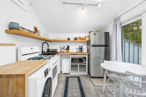 Popponesset House | Easy Family Stay Steps from Popponesset